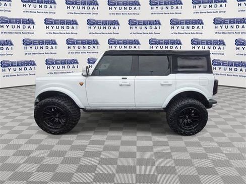 Used 2021 Ford Bronco Badlands image 5