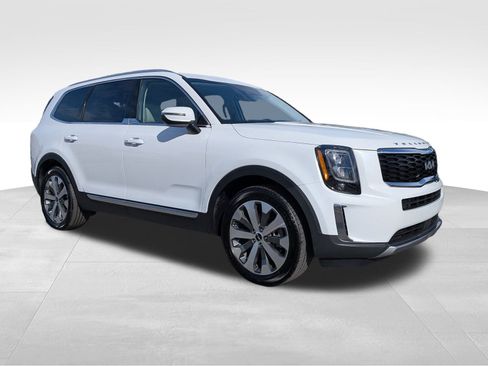 Used 2022 Kia Telluride EX w/ EX Premium Package image 3