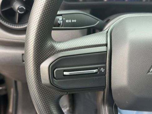 Used 2024 Chevrolet Colorado W/T image 21