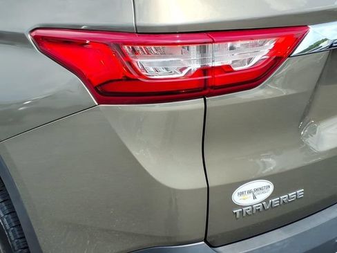 Used 2020 Chevrolet Traverse LT FWD image 26