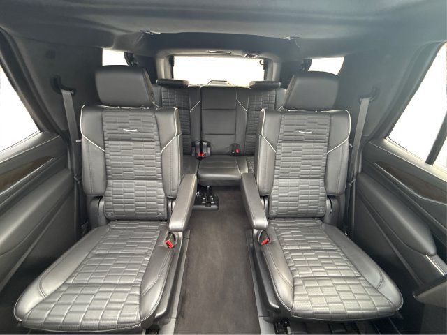Used 2023 Cadillac Escalade Premium Luxury Platinum AWD/4WD image 16
