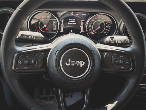 Used 2023 Jeep Wrangler Unlimited Sport AWD/4WD image 11