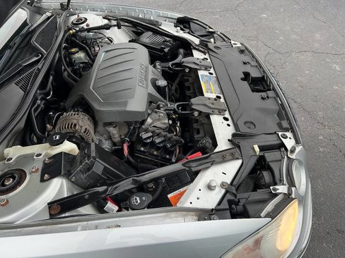 Used 2009 Buick LaCrosse CXL w/ Driver Confidence Package image 35