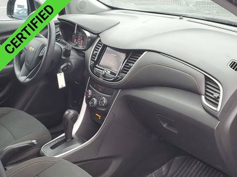 Certified 2020 Chevrolet Trax LS image 26