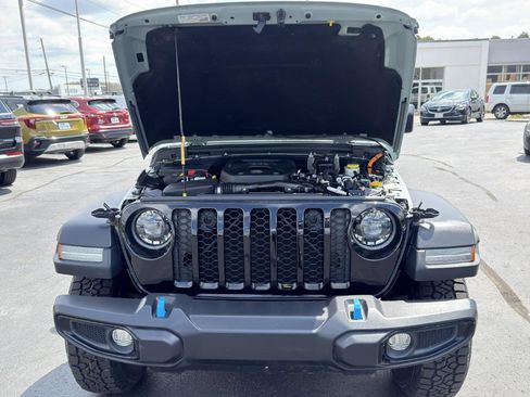 Used 2023 Jeep Wrangler Unlimited w/ Sun & Screen Package AWD/4WD image 74