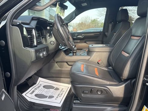 Used 2022 GMC Sierra 1500 AT4 w/ AT4 Premium Package image 10