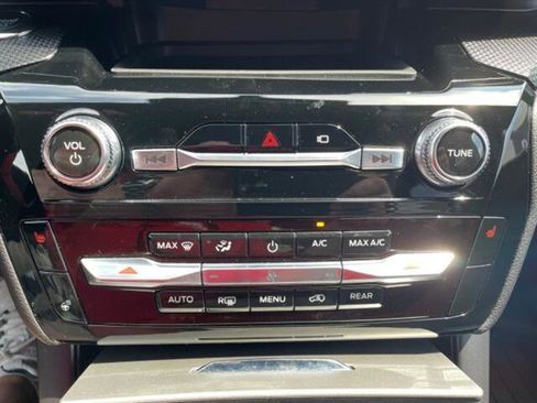 Used 2023 Ford Explorer ST-Line w/ Class IV Trailer Tow Package image 26