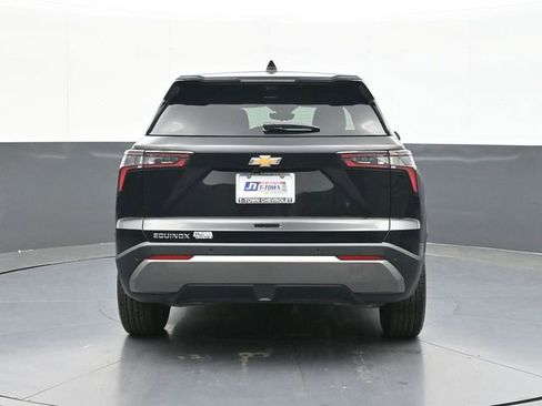 New 2026 Chevrolet Equinox LT w/ Safety and Technology Package FWD image 10