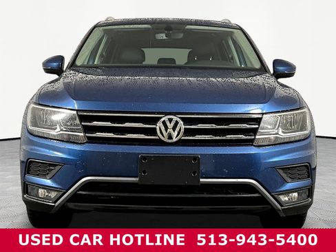 Used 2018 Volkswagen Tiguan SEL AWD/4WD image 2