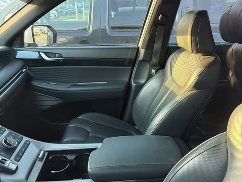 Used 2023 Hyundai Palisade Calligraphy w/ Cargo Package image 12