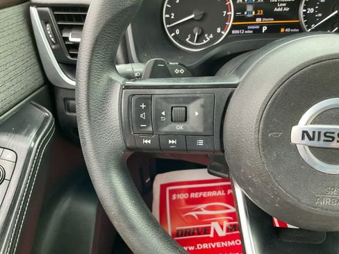 Used 2021 Nissan Rogue S image 25