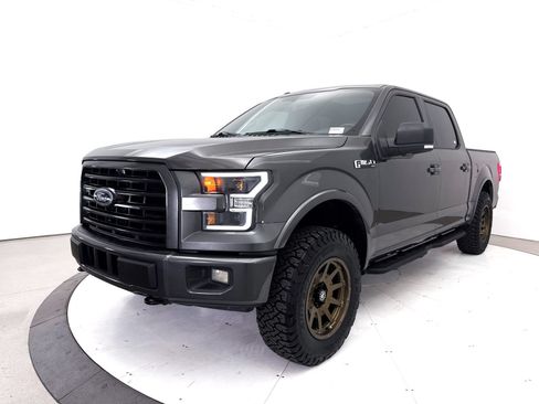 Used 2017 Ford F150 XLT w/ Equipment Group 302A Luxury AWD/4WD image 13