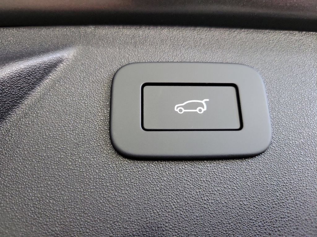 New 2024 Land Rover Discovery Sport Dynamic SE AWD/4WD image 30