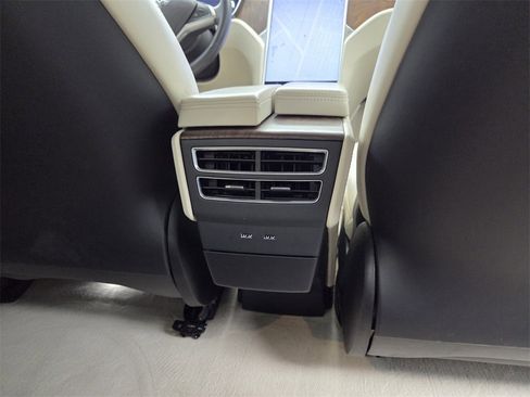 Used 2017 Tesla Model S AWD image 14