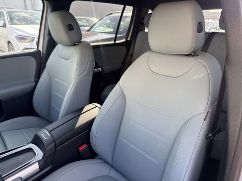 New 2026 Mercedes-Benz GLC 300 image 8