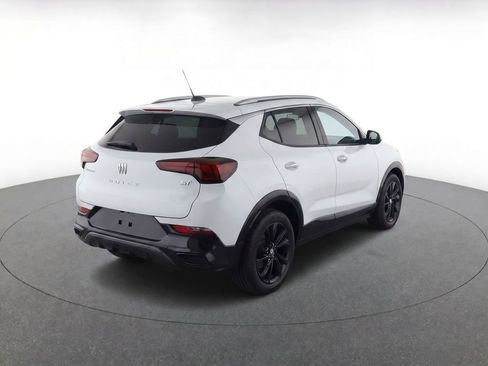 Used 2024 Buick Encore GX Sport Touring FWD image 7