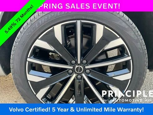 Certified 2025 Volvo XC90 B5 Plus AWD/4WD image 13