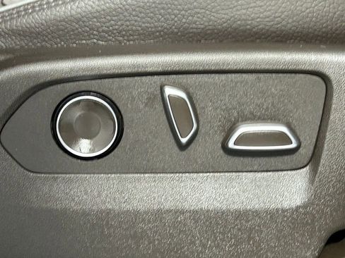 Used 2024 GMC Sierra 1500 Denali image 11