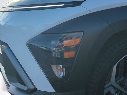 New 2026 Hyundai Kona SEL Premium image 10