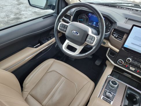 Certified 2024 Ford Expedition Limited image 14