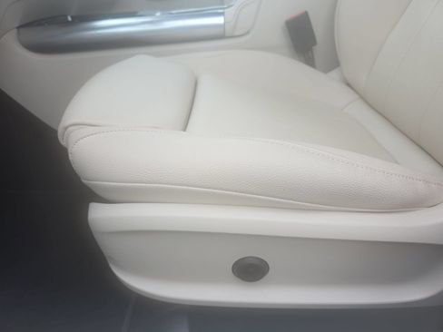 Used 2025 Mercedes-Benz GLA 250 image 28