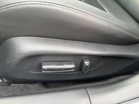 Used 2025 Honda Civic Sport image 13