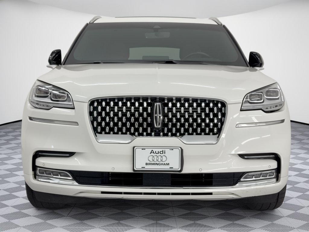 Used 2023 Lincoln Aviator Black Label w/ Class IV Trailer Tow Package AWD/4WD image 6