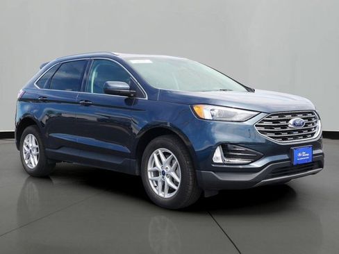 Certified 2022 Ford Edge SEL w/ Convenience Package AWD/4WD image 4