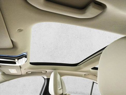 Certified 2025 Mercedes-Benz E 350 4MATIC Sedan image 17