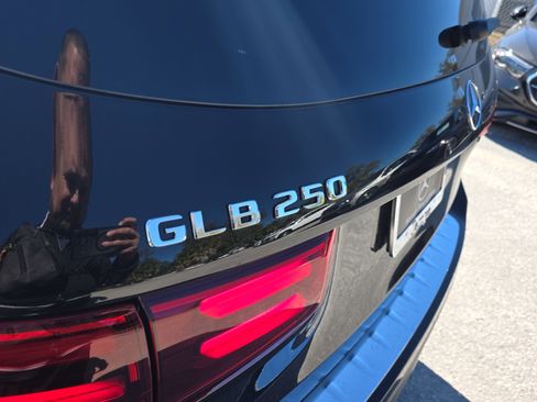 New 2025 Mercedes-Benz GLB 250 GLB 250 image 5