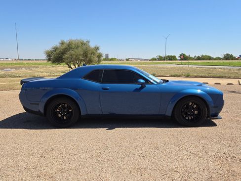 Used 2022 Dodge Challenger R/T Scat Pack RWD image 6