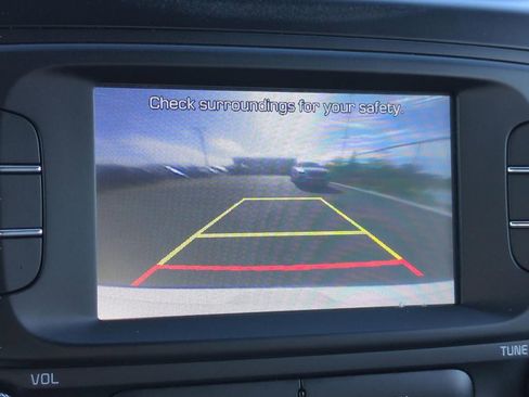 Used 2019 Kia Soul FWD image 9