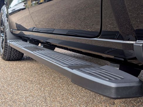 New 2026 Chevrolet Silverado 1500 RST AWD/4WD image 37