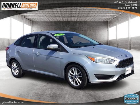 Used 2015 Ford Focus SE image 3