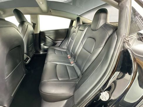 Used 2023 Tesla Model 3 Standard Range image 22