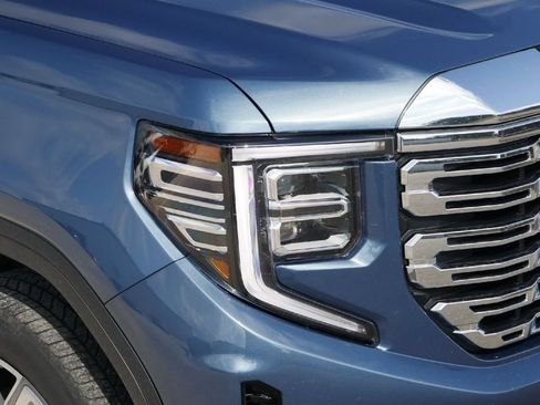 Used 2025 GMC Sierra 1500 Denali AWD/4WD image 27