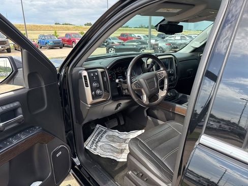 Used 2018 GMC Sierra 1500 Denali w/ Denali Ultimate Package AWD/4WD image 19