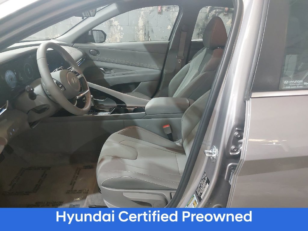 Certified 2025 Hyundai Elantra SEL FWD image 14