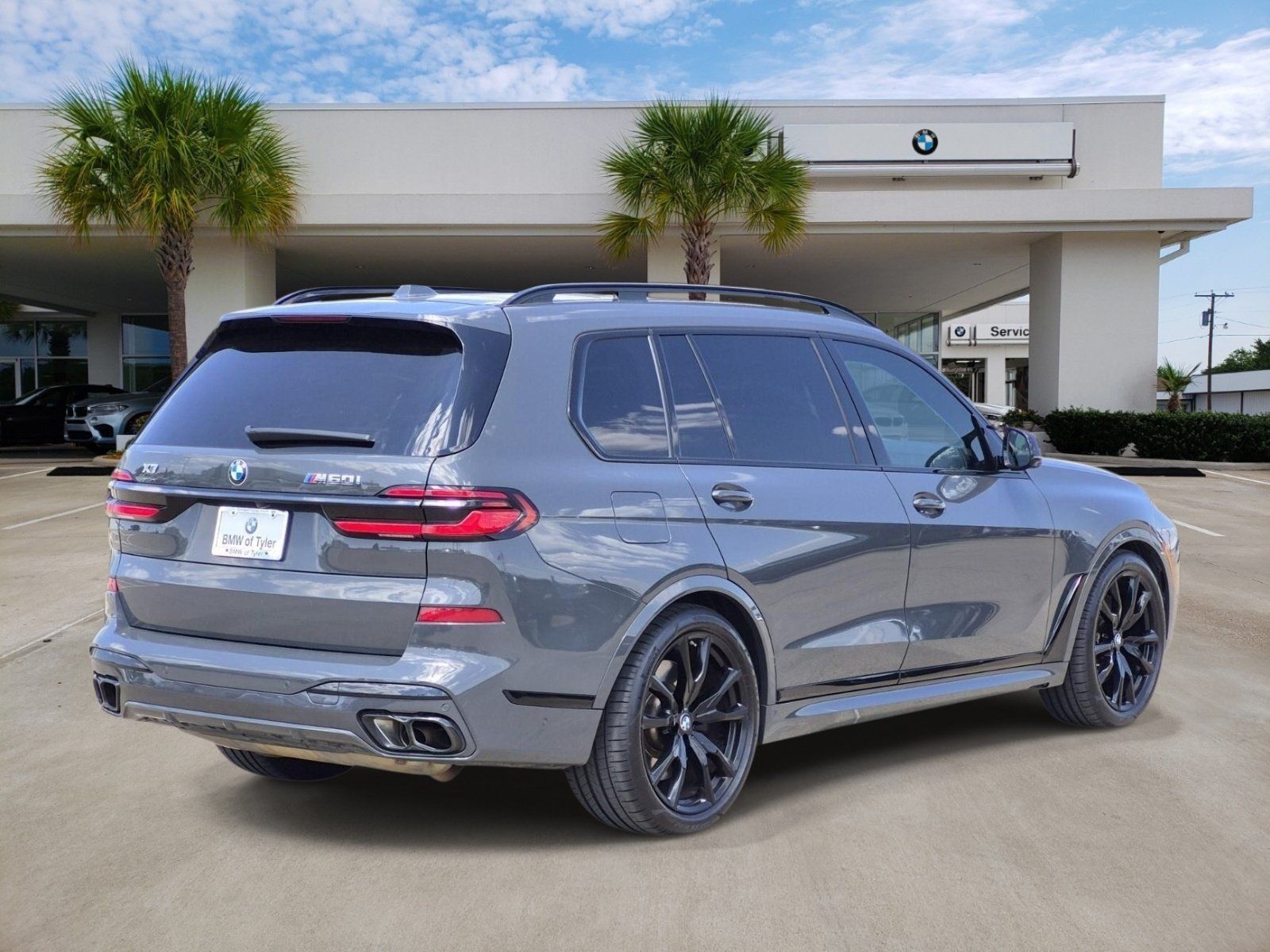 Used 2024 BMW X7 M60i w/ M Sport Professional Package AWD/4WD image 6