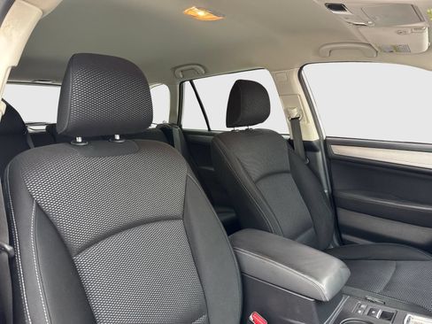 Used 2015 Subaru Outback 2.5i Premium AWD/4WD image 39