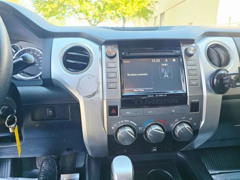 Used 2017 Toyota Tundra SR5 w/ SR5 Upgrade Package RWD image 21