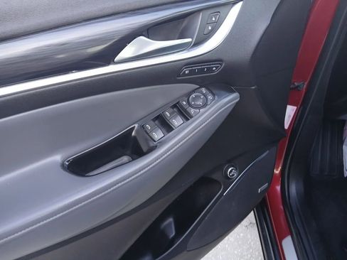 Used 2018 Buick Enclave Premium image 12