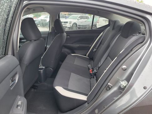 Certified 2021 Nissan Versa SV FWD image 11