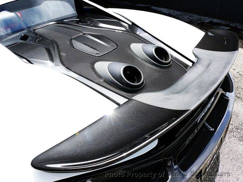 Used 2019 McLaren 600LT RWD image 10