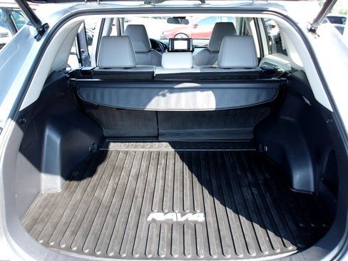 Used 2021 Toyota RAV4 XLE image 11