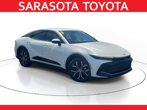 Used 2023 Toyota Crown AWD/4WD image 1