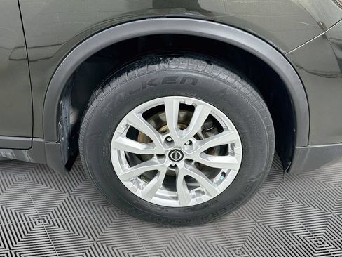 Used 2017 Nissan Rogue SV AWD/4WD image 20