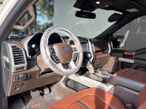 Used 2018 Ford F150 King Ranch w/ Equipment Group 601A Luxury AWD/4WD image 13