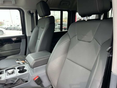 Used 2025 INEOS Grenadier AWD/4WD image 29