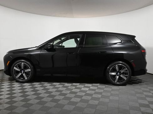 Used 2026 BMW iX xDrive45 w/ Premium Package image 2